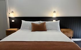 Tall Timbers Motel